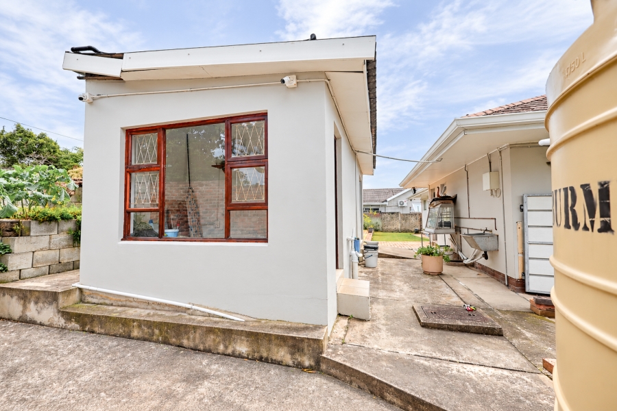 4 Bedroom Property for Sale in Nahoon Valley Park Eastern Cape
